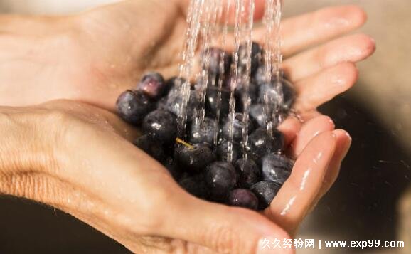 蓝莓怎么洗才干净，3种方法可以迅速清洗干净(建议用盐水洗)