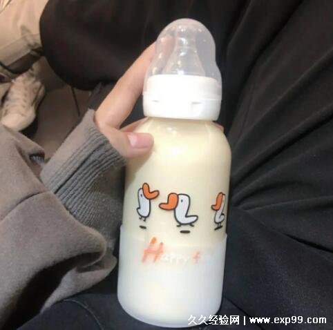 母乳挤到玻璃奶瓶能放多久，最多4小时(需要尽早给宝宝喝)